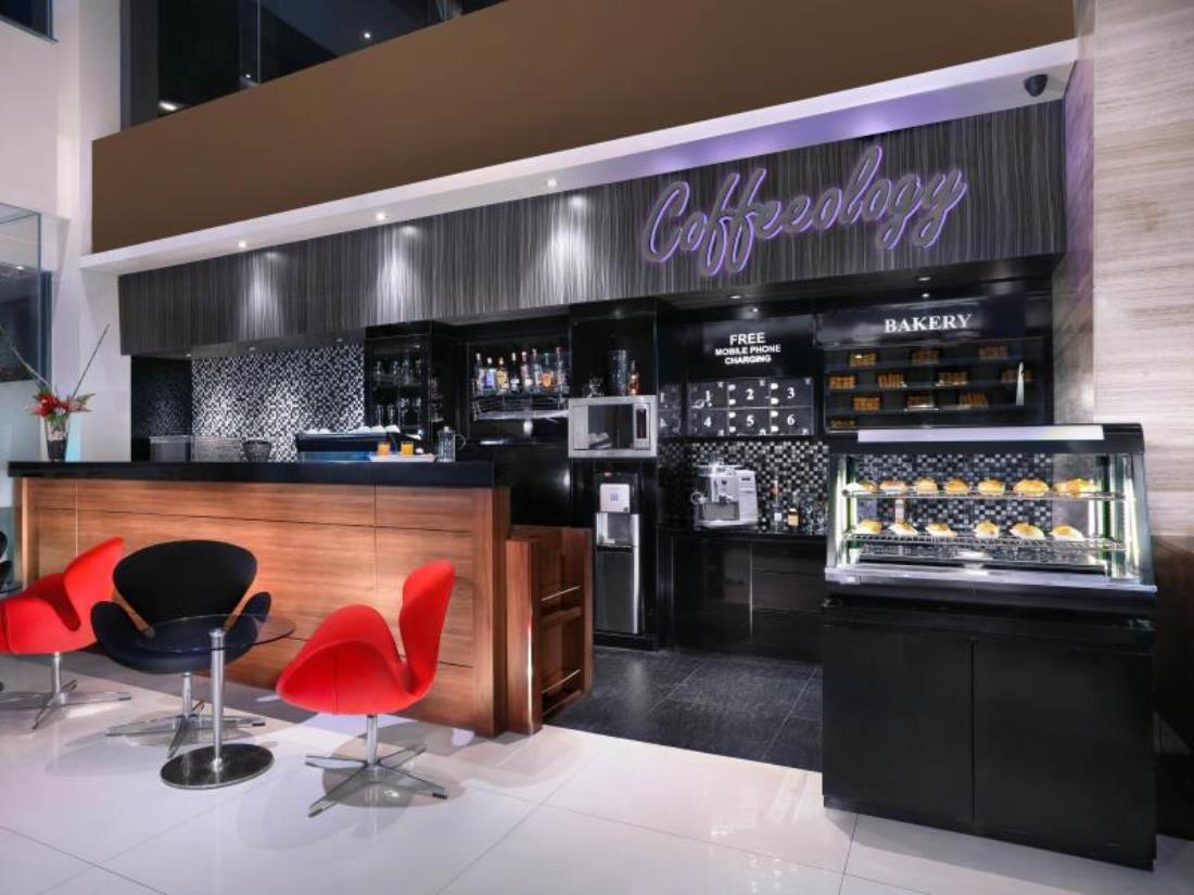 Hotel Neo Gubeng By Aston Surabaya Kültér fotó